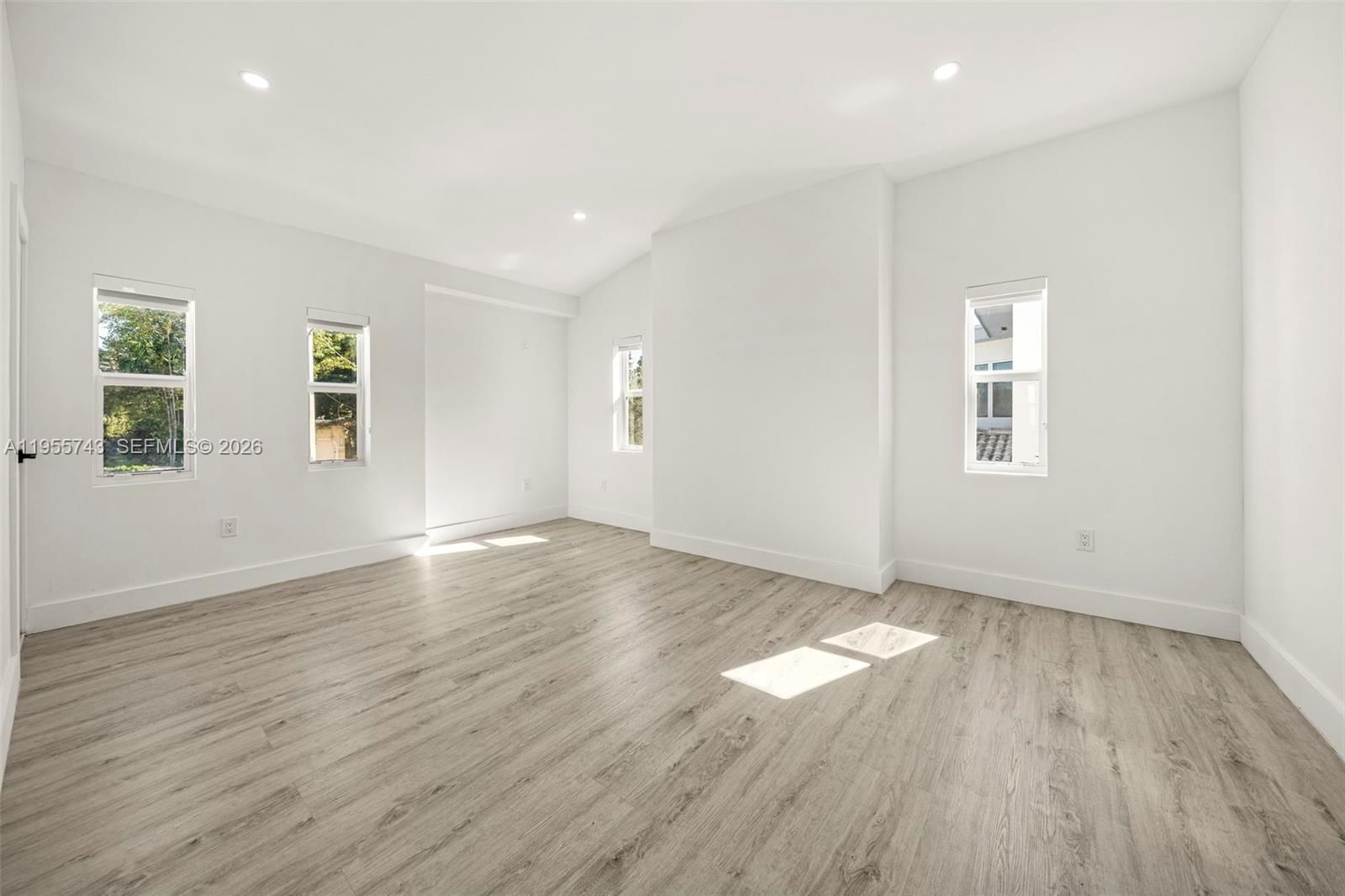 Real estate property located at 3166 Royal Palm Ave, Miami-dade, Orchard Sub No 1, Miami Beach, FL