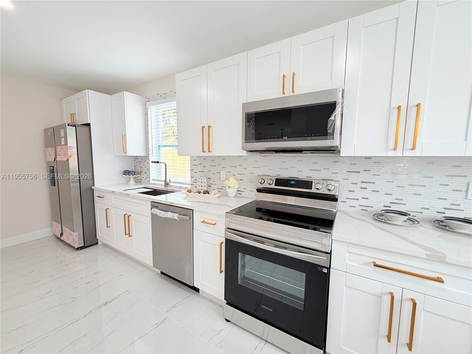 Real estate property located at 4241 Thomas St, Broward, Sheridan Hills Sec One, Hollywood, FL