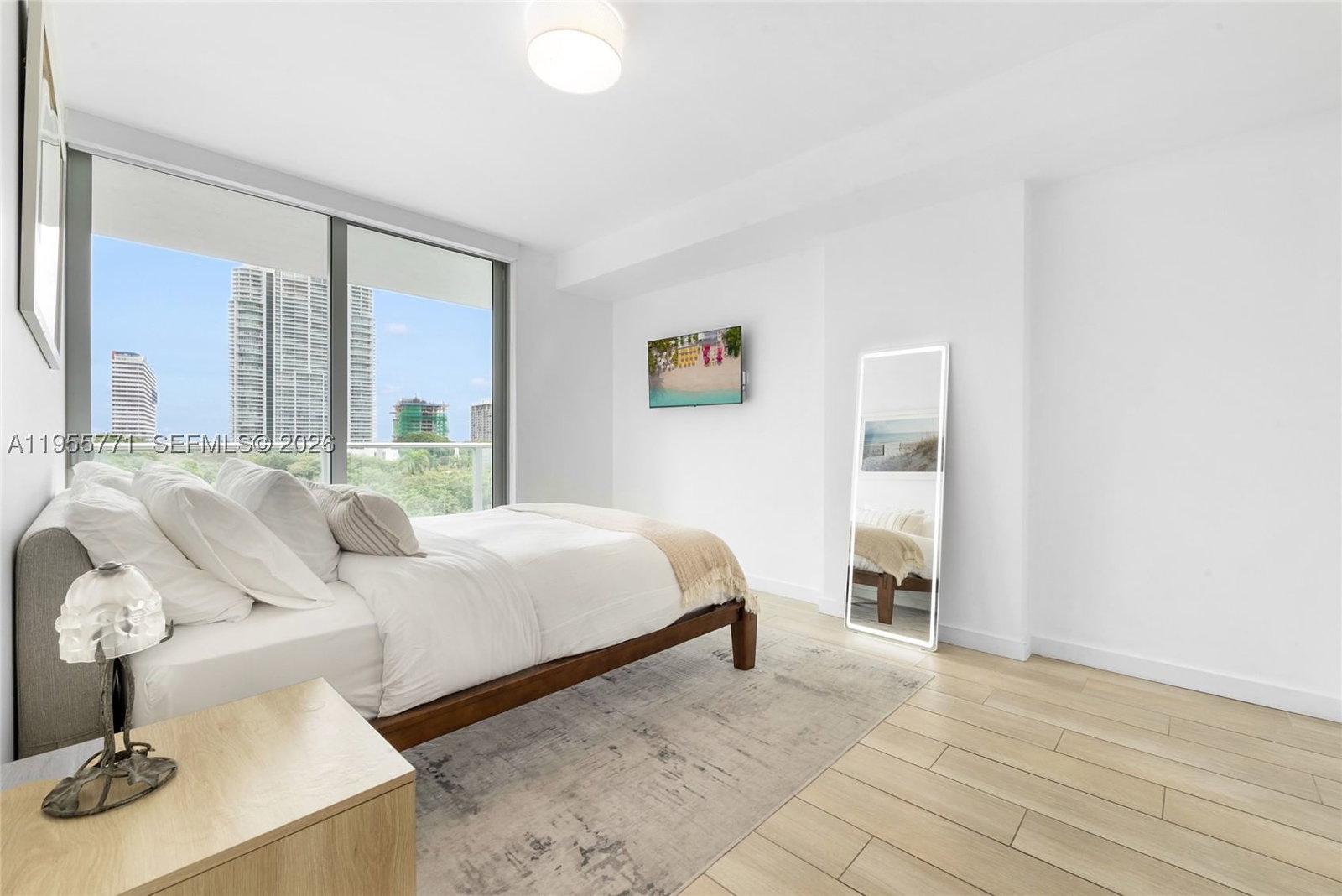 Real estate property located at 1600 1st Ave #707, Miami-dade, Le Parc At Brickell Condo, Miami, FL