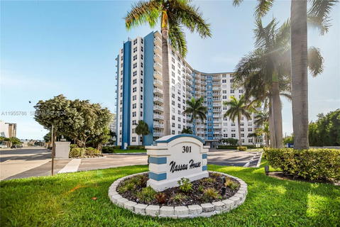 Real estate property located at 301 Ocean Blvd #404, Broward, Nassau House Condominium, Pompano Beach, FL