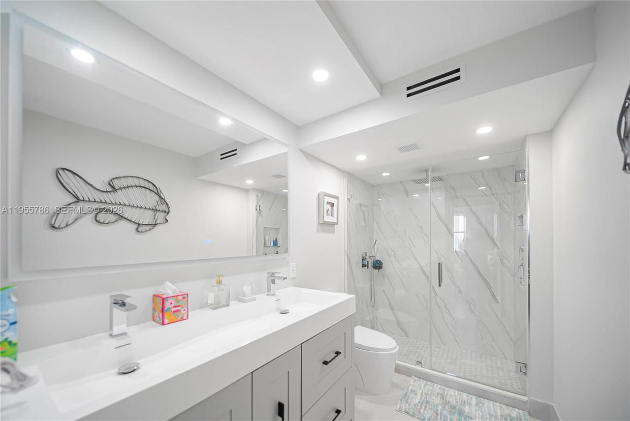 Real estate property located at 301 Ocean Blvd #404, Broward, Nassau House Condominium, Pompano Beach, FL