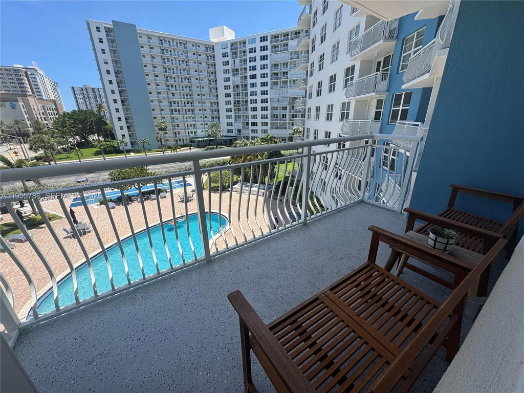 Real estate property located at 301 Ocean Blvd #404, Broward, Nassau House Condominium, Pompano Beach, FL