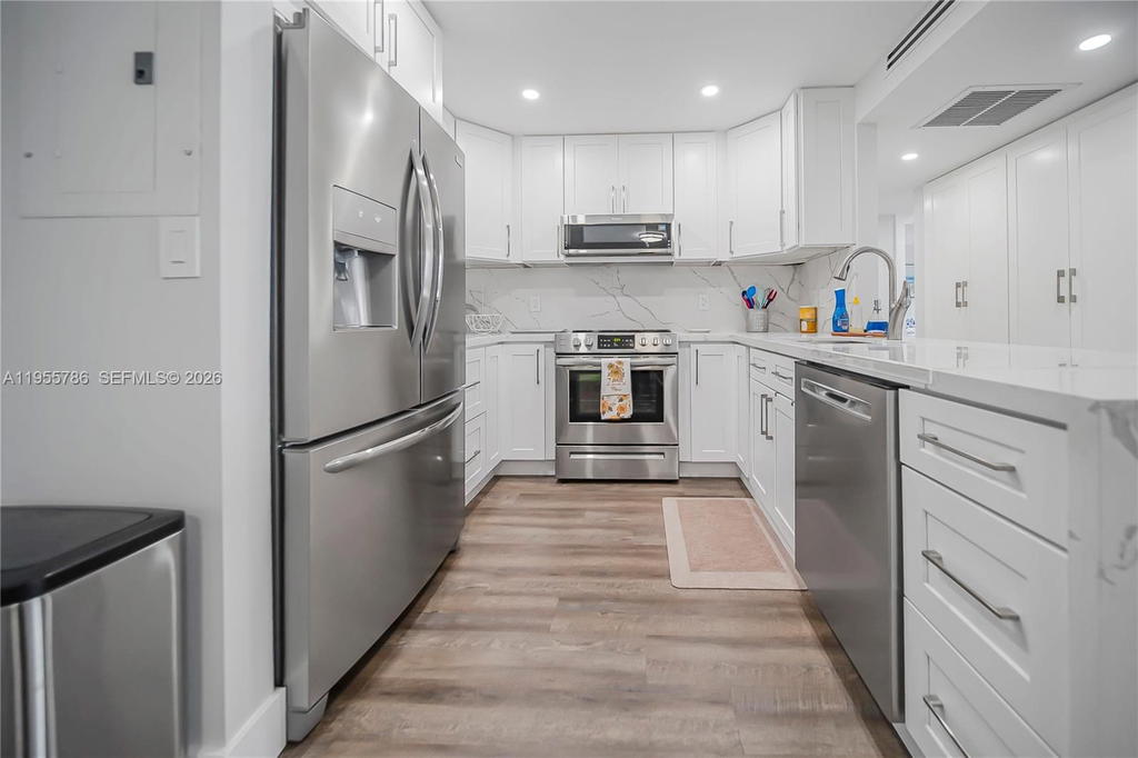 Real estate property located at 301 Ocean Blvd #404, Broward, Nassau House Condominium, Pompano Beach, FL