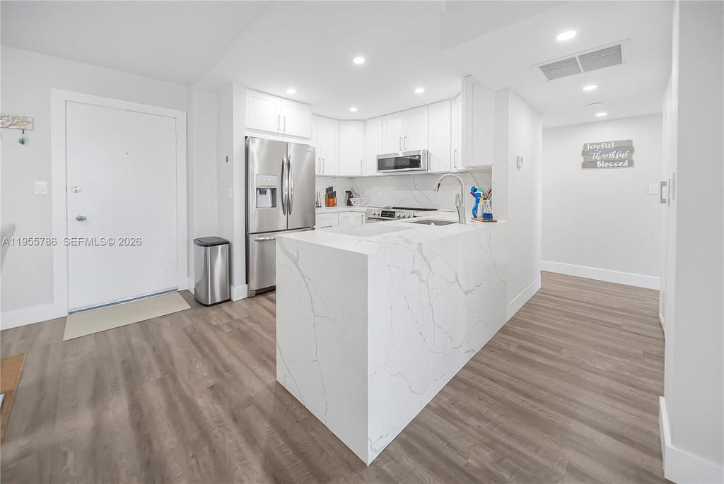 Real estate property located at 301 Ocean Blvd #404, Broward, Nassau House Condominium, Pompano Beach, FL