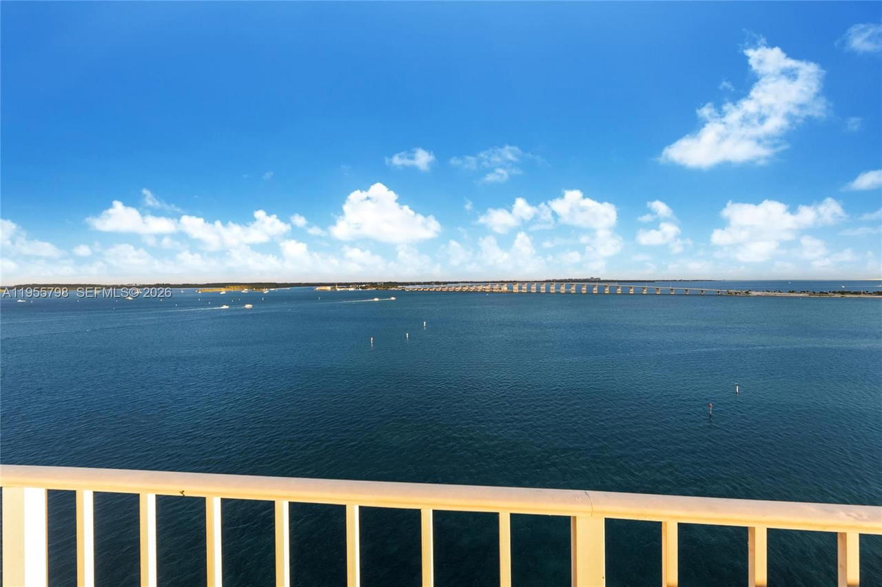 Real estate property located at 200 15th Rd #15C, Miami-dade, Brickell Harbour Condo, Miami, FL