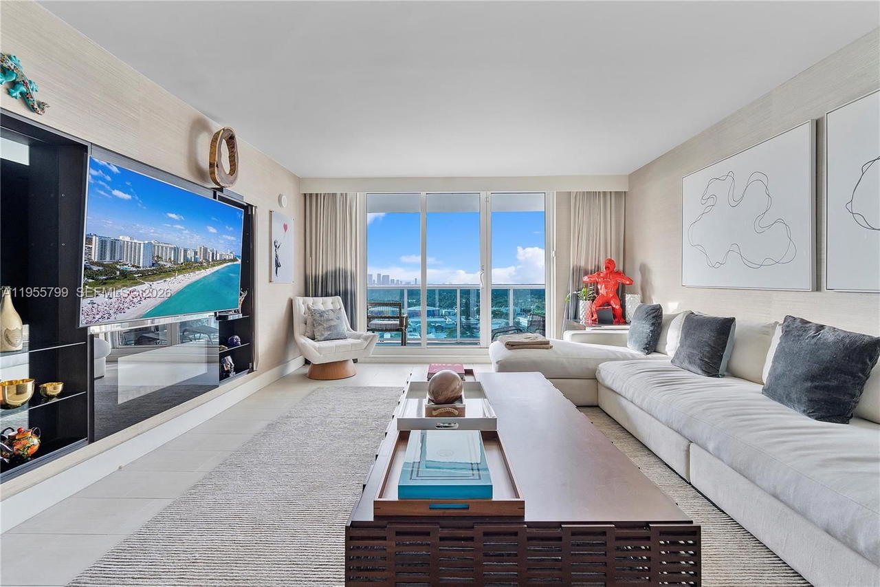 Real estate property located at 102 24th St #1427, Miami-dade, 2399 Collins Avenue, Miami Beach, FL