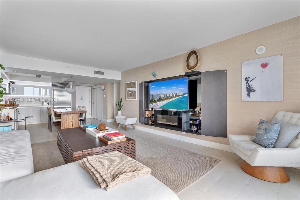 Real estate property located at 102 24th St #1427, Miami-dade, 2399 Collins Avenue, Miami Beach, FL
