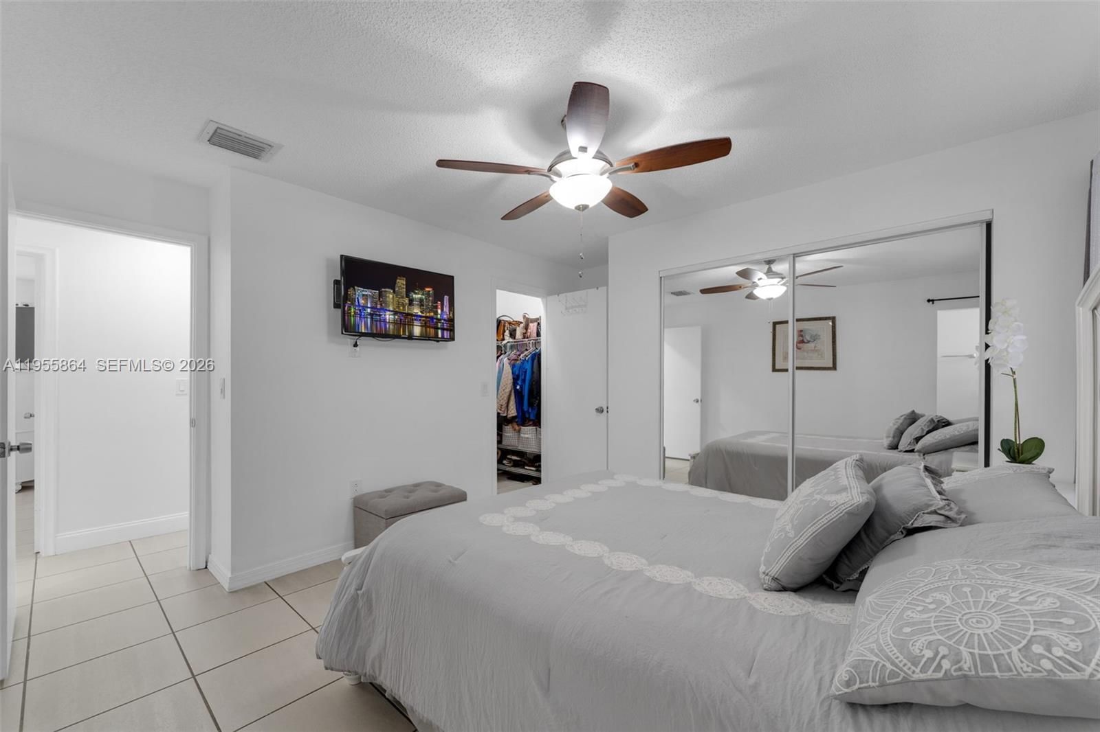 Real estate property located at 4321 138th Ct, Miami-dade, Bent Tree Sec 3, Miami, FL