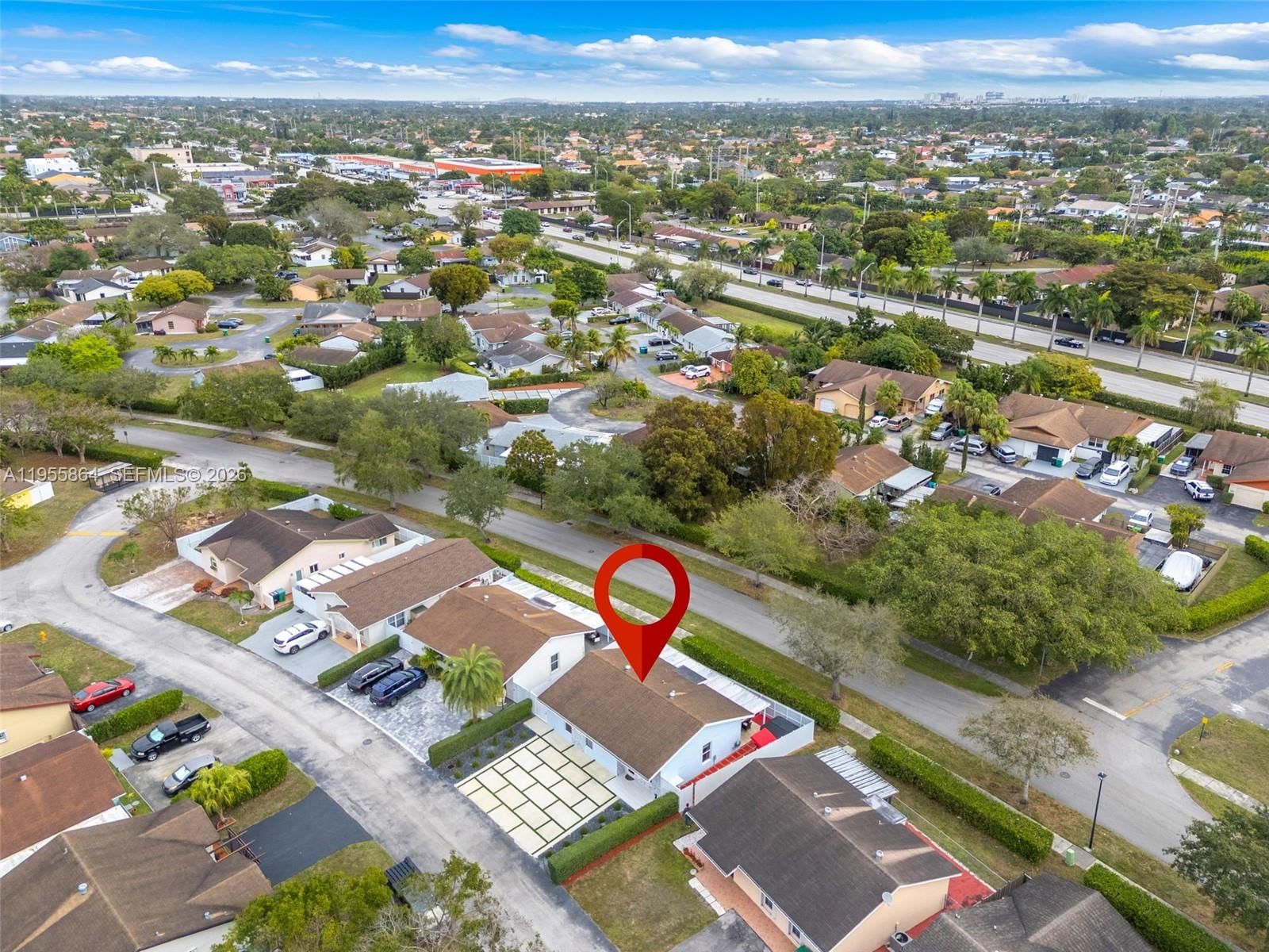Real estate property located at 4321 138th Ct, Miami-dade, Bent Tree Sec 3, Miami, FL