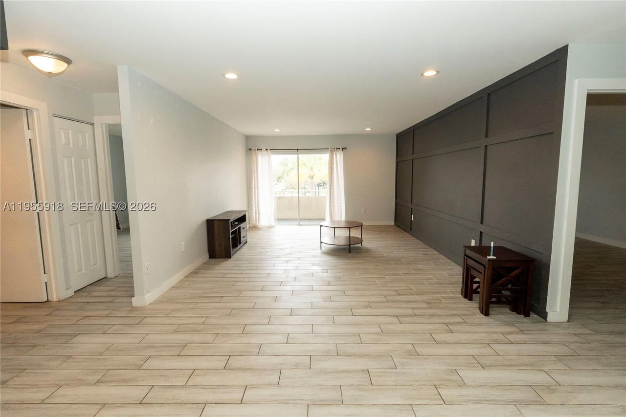 Real estate property located at 7743 86th St D-227, Miami-dade, Kings Creek So Condo, Miami, FL