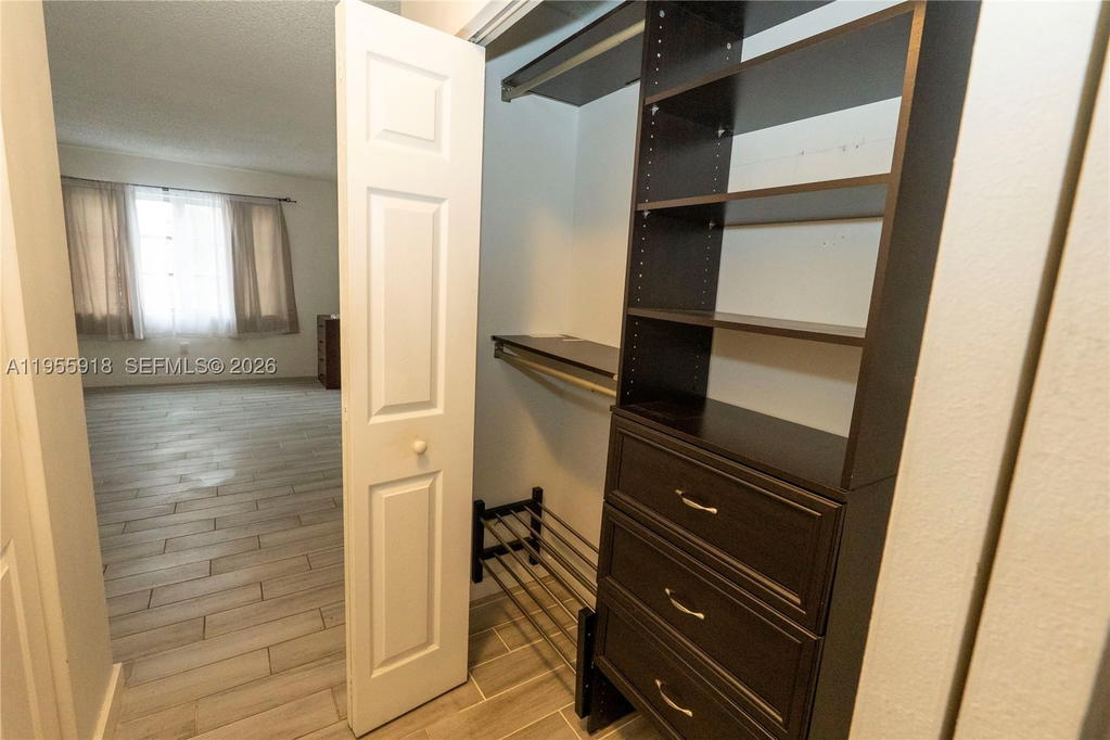 Real estate property located at 7743 86th St D-227, Miami-dade, Kings Creek So Condo, Miami, FL