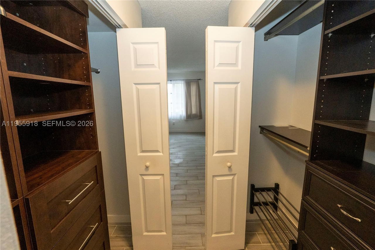 Real estate property located at 7743 86th St D-227, Miami-dade, Kings Creek So Condo, Miami, FL
