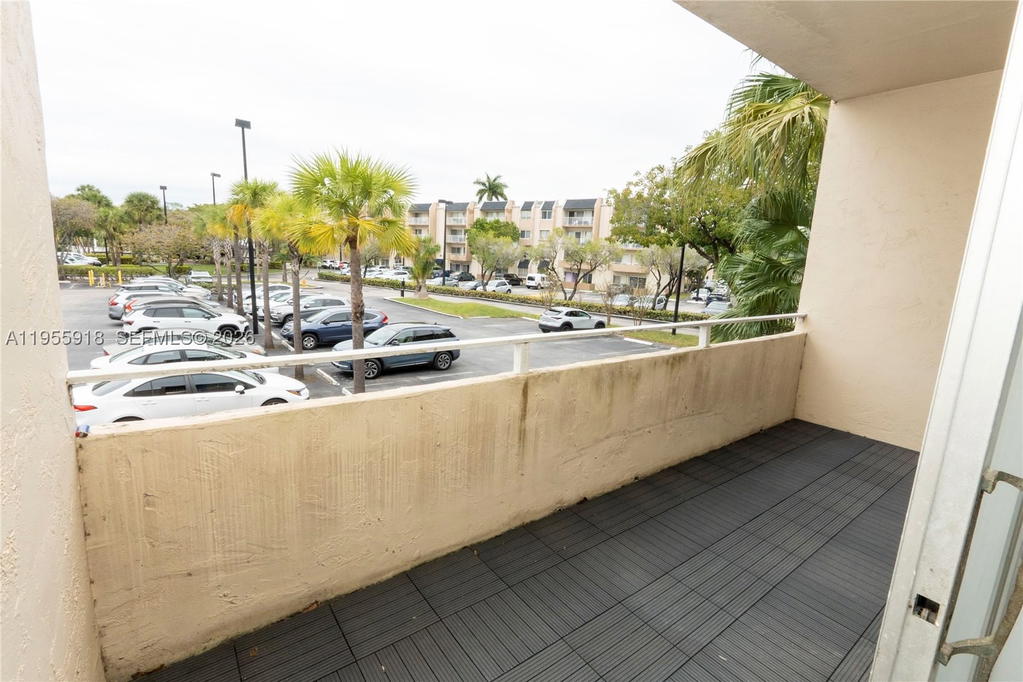Real estate property located at 7743 86th St D-227, Miami-dade, Kings Creek So Condo, Miami, FL