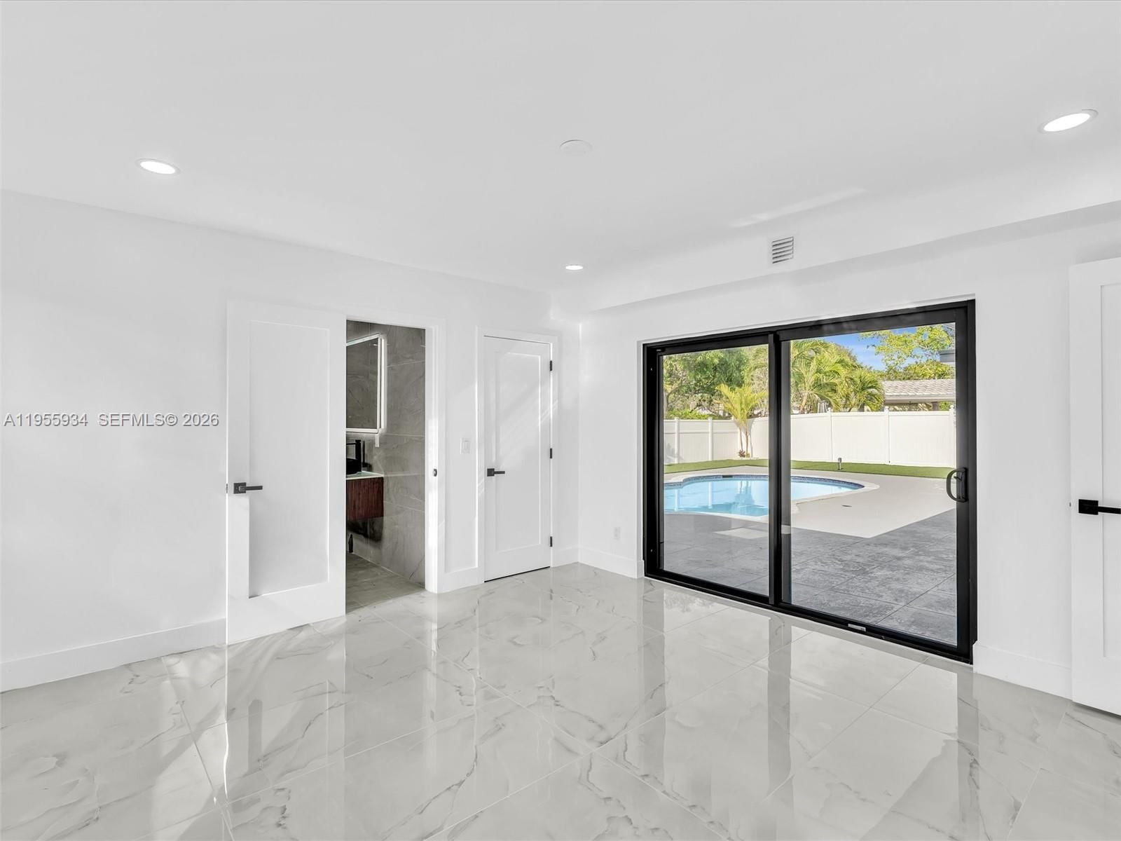 Real estate property located at 1516 47th Ave, Broward, Hollywood Hills 1965, Hollywood, FL