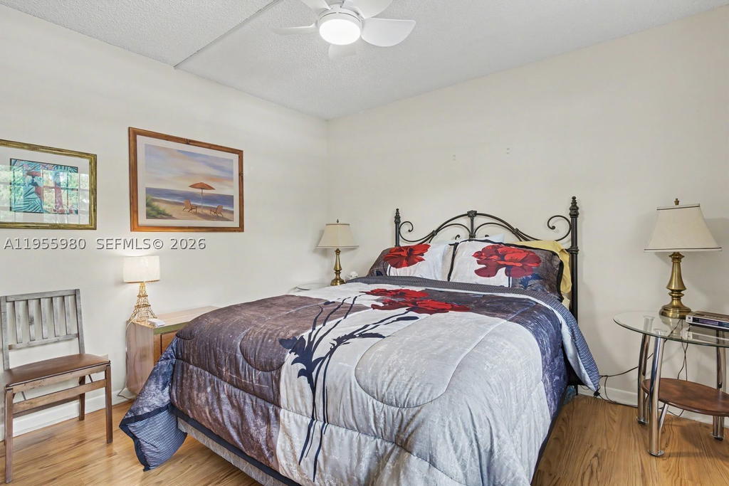 Real estate property located at 414 10th St #102, Broward, Meadowbrook Lakes Condo, Dania Beach, FL