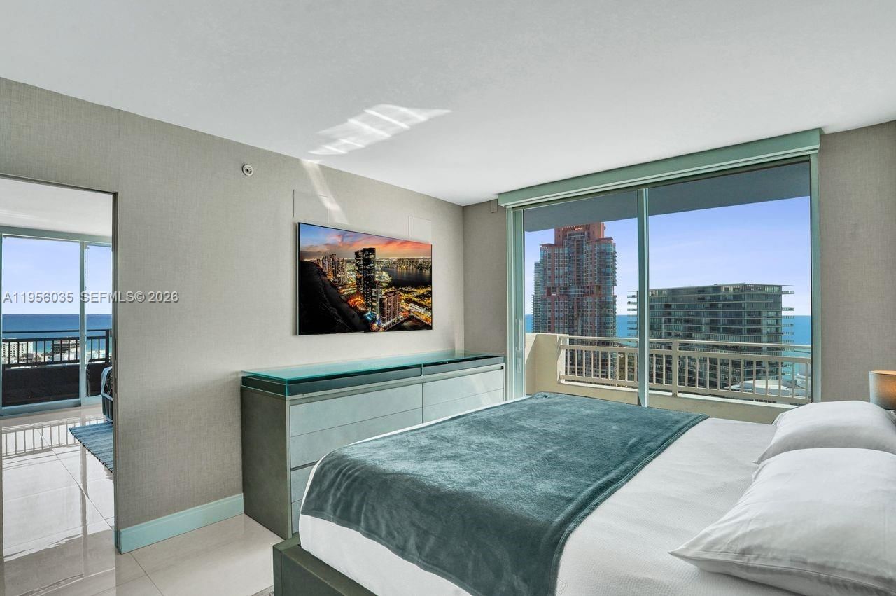 Real estate property located at 90 Alton Rd #2701, Miami-dade, Yacht Club At Portofino C, Miami Beach, FL