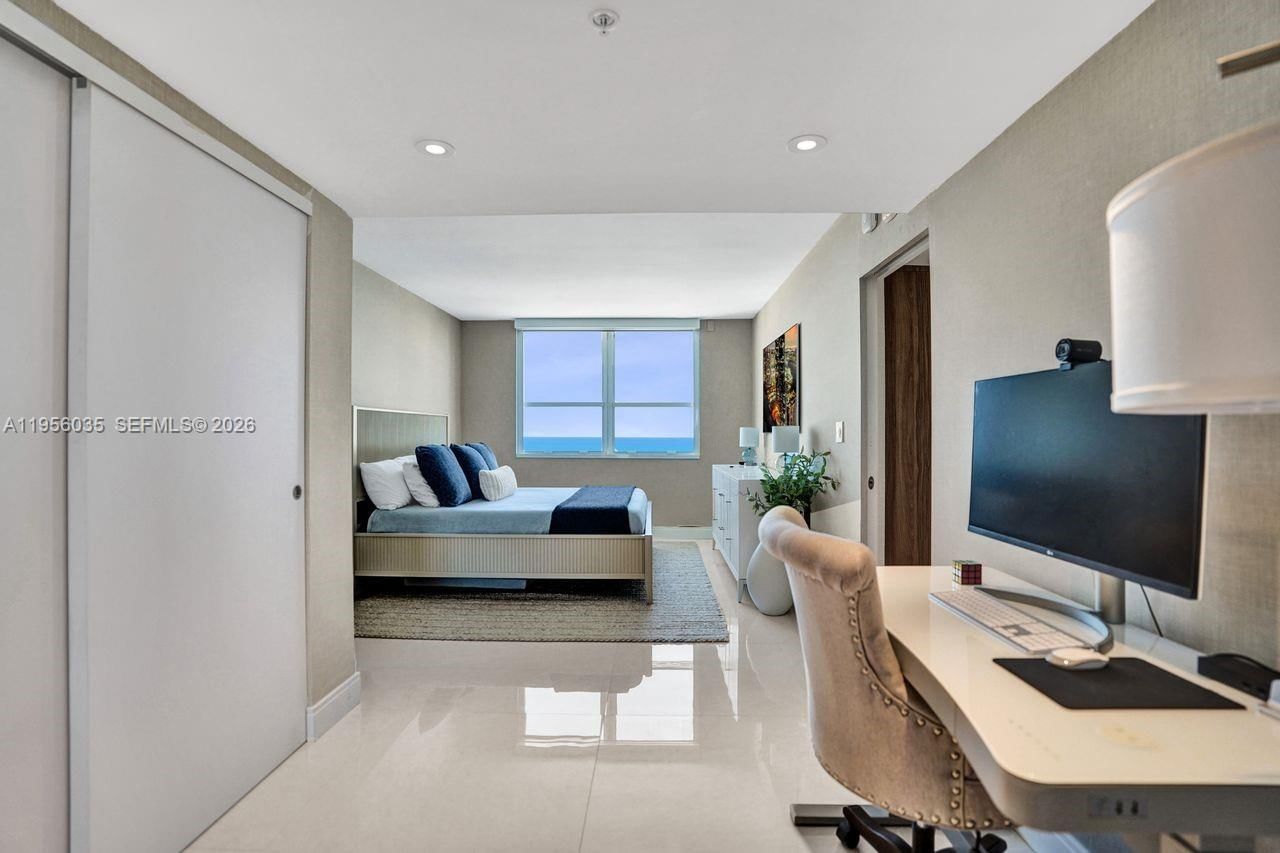 Real estate property located at 90 Alton Rd #2701, Miami-dade, Yacht Club At Portofino C, Miami Beach, FL
