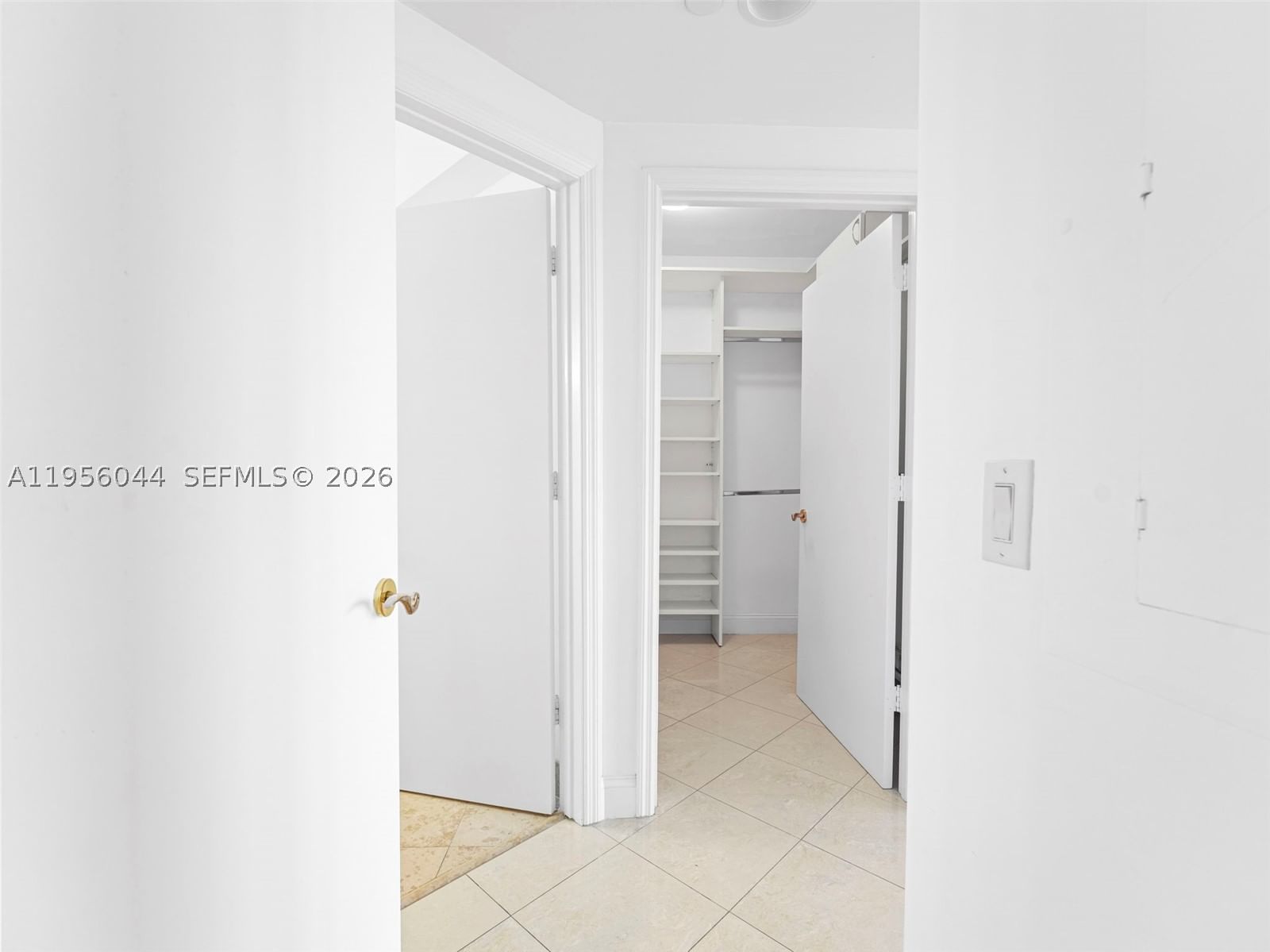 Real estate property located at , Miami-dade, Blue Diamond Condo, Miami Beach, FL