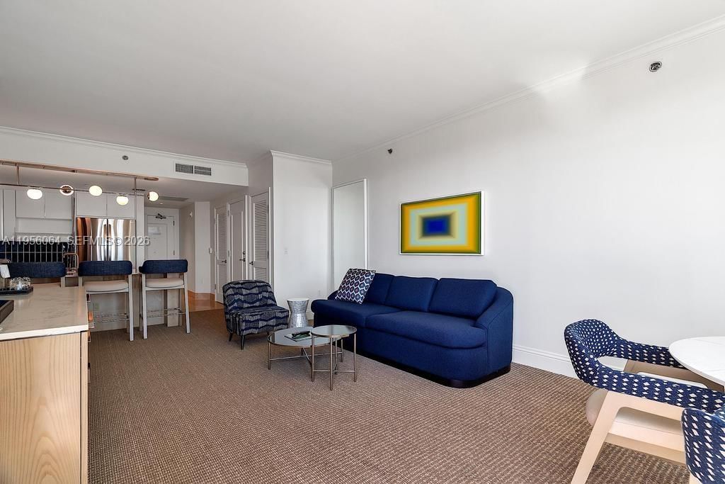 Real estate property located at 4401 Collins Ave #1712, Miami-dade, Fontainebleau Ii Condo, Miami Beach, FL