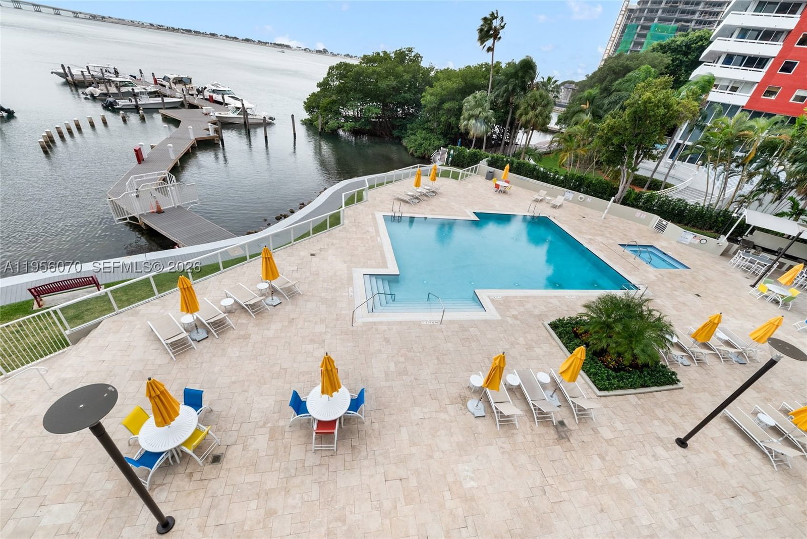 Real estate property located at 1581 Brickell Ave #2302, Miami-dade, Villa Regina Condo, Miami, FL