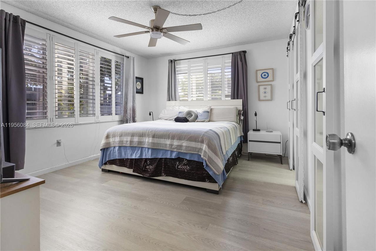 Real estate property located at 5935 Del Lago Cir #209, Broward, Water Bridge 5 Condo, Sunrise, FL