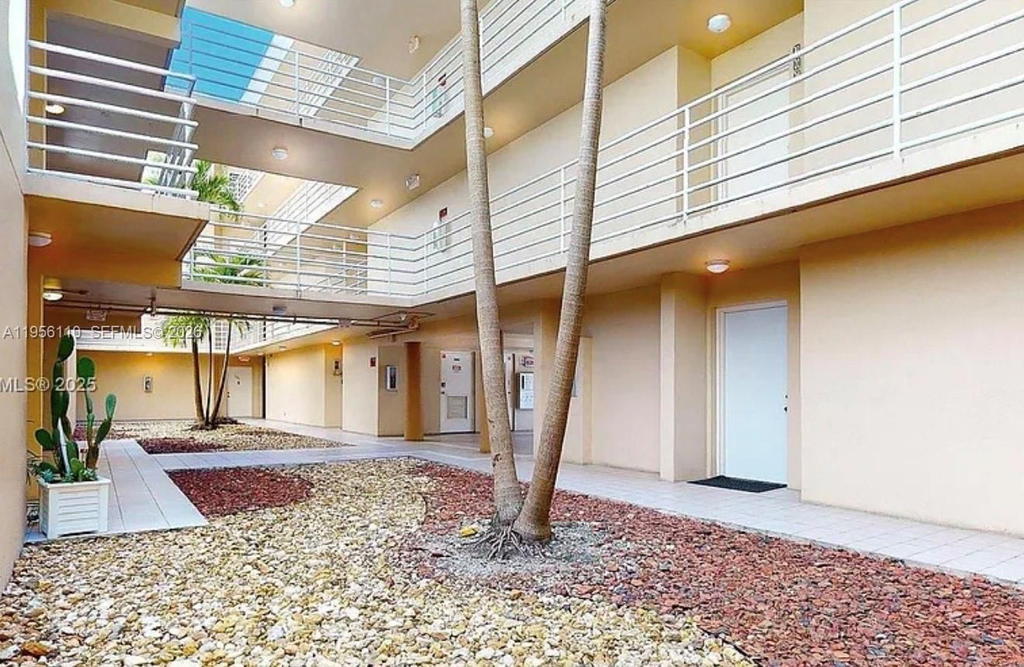 Real estate property located at 8050 8th St #1407, Miami-dade, Belinda Gardens Condo, Miami, FL