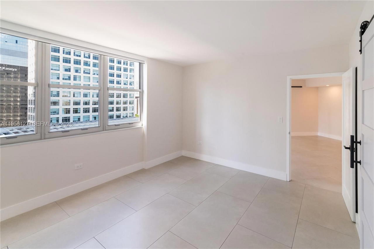Real estate property located at 825 Brickell Bay Dr #1448, Miami-dade, Four Ambassadors Condo Ph, Miami, FL