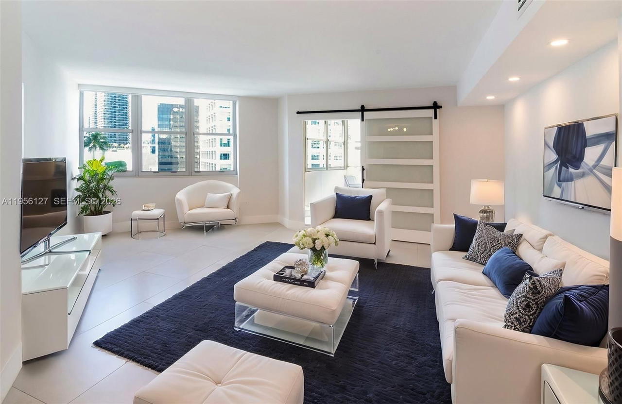 Real estate property located at 825 Brickell Bay Dr #1448, Miami-dade, Four Ambassadors Condo Ph, Miami, FL