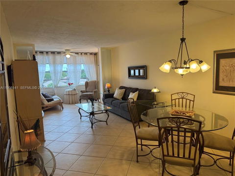 Real estate property located at 2861 Somerset Dr #407, Broward, Somerset No Six Condo, Lauderdale Lakes, FL