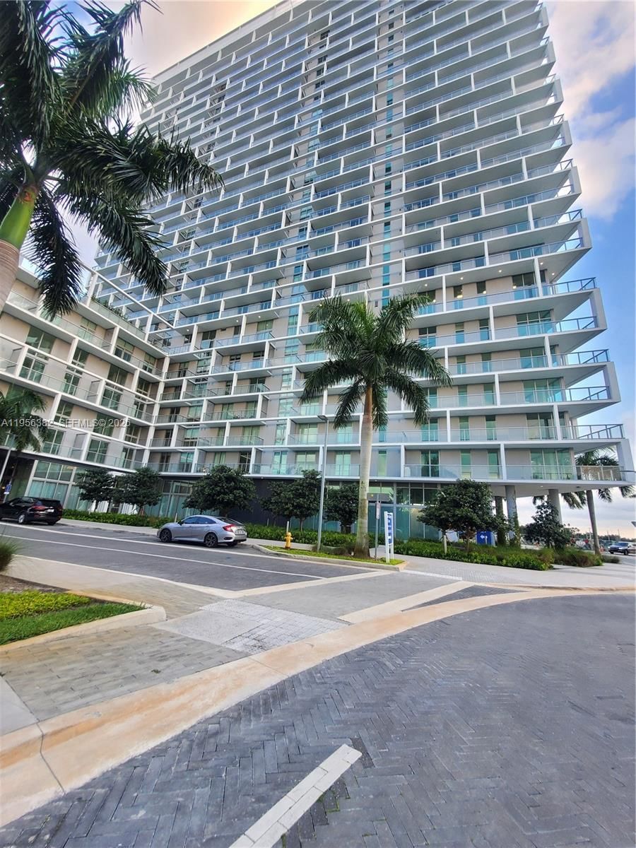 Real estate property located at 2000 Metropica Way #412, Broward, Metropica North Tower One, Sunrise, FL