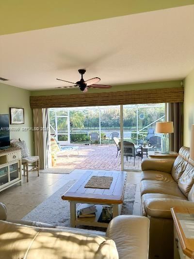 Real estate property located at 8430 Retreat Dr, Martin, The Retreat, Hobe Sound, FL