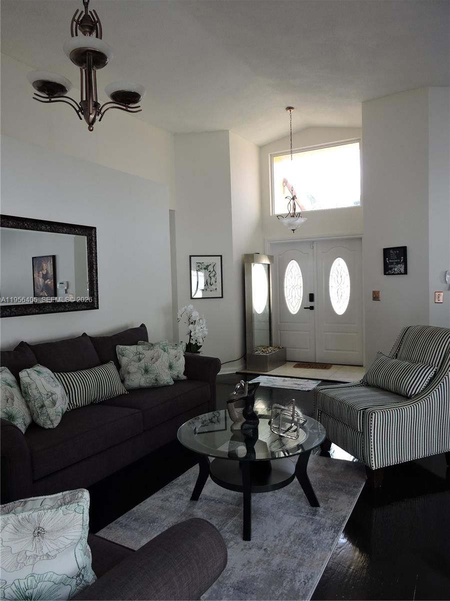Real estate property located at 10575 12th Mnr, Broward, Landings, Pembroke Pines, FL