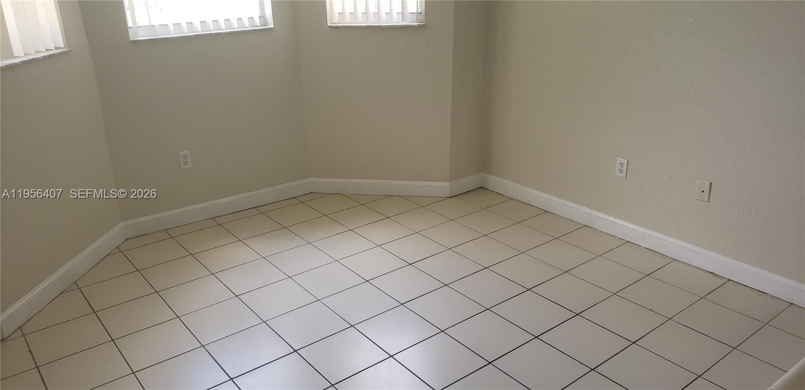 Real estate property located at 2811 17th Ave #202, Miami-dade, Shoma Condo At Keys Cove, Homestead, FL
