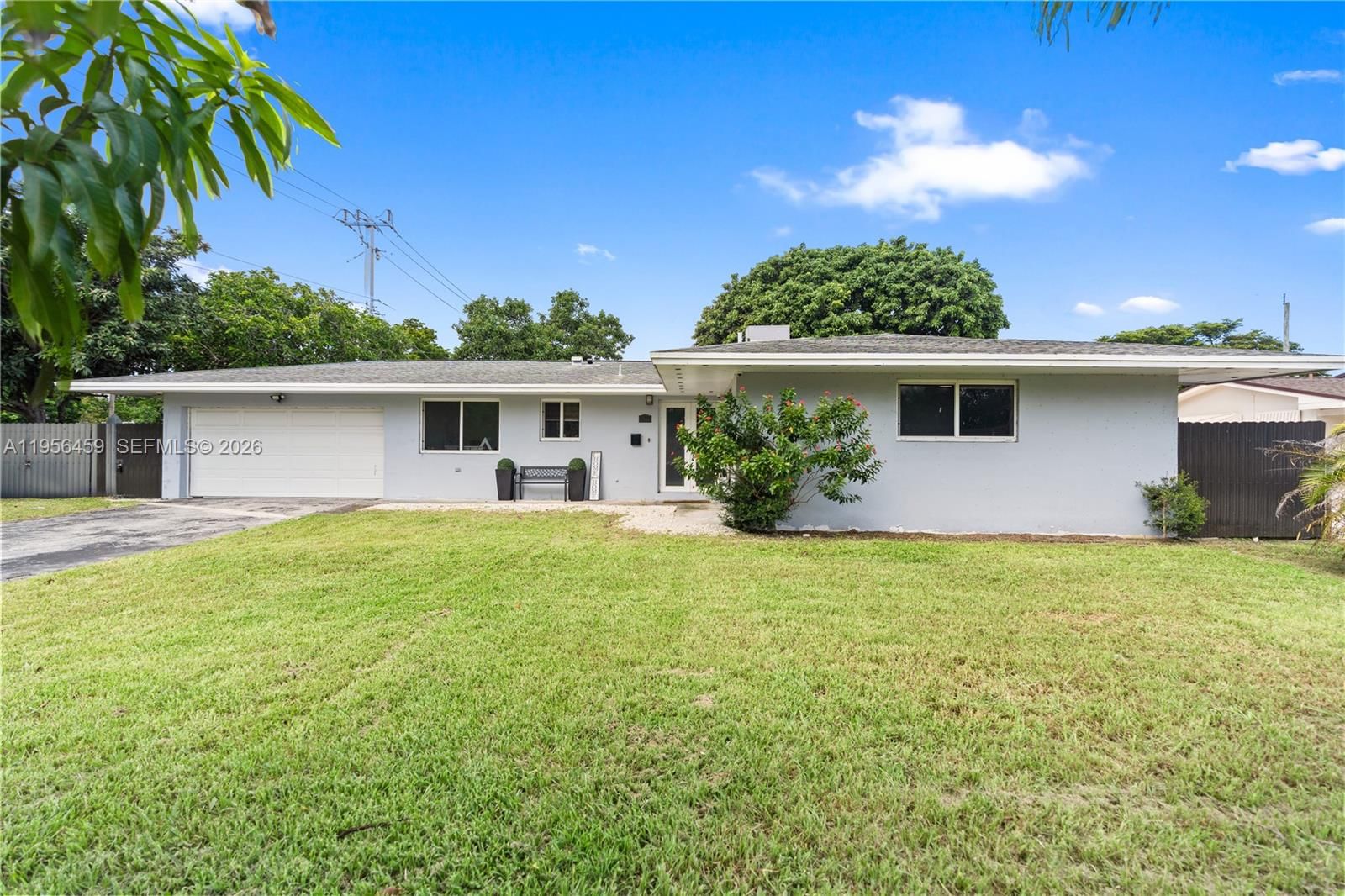 Real estate property located at 6791 10th Ct, Broward, Hollywood Pines No 2 Amen, Pembroke Pines, FL