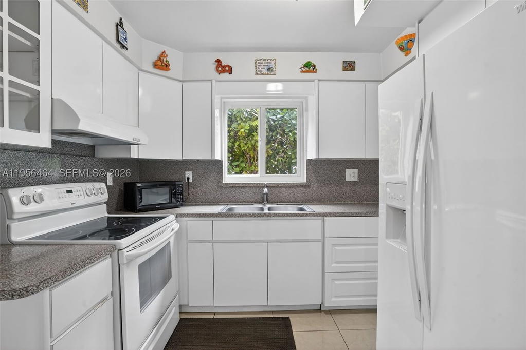 Real estate property located at 2455 11th St #7-A, Miami-dade, Twin Homes Village Ii Con, Miami, FL
