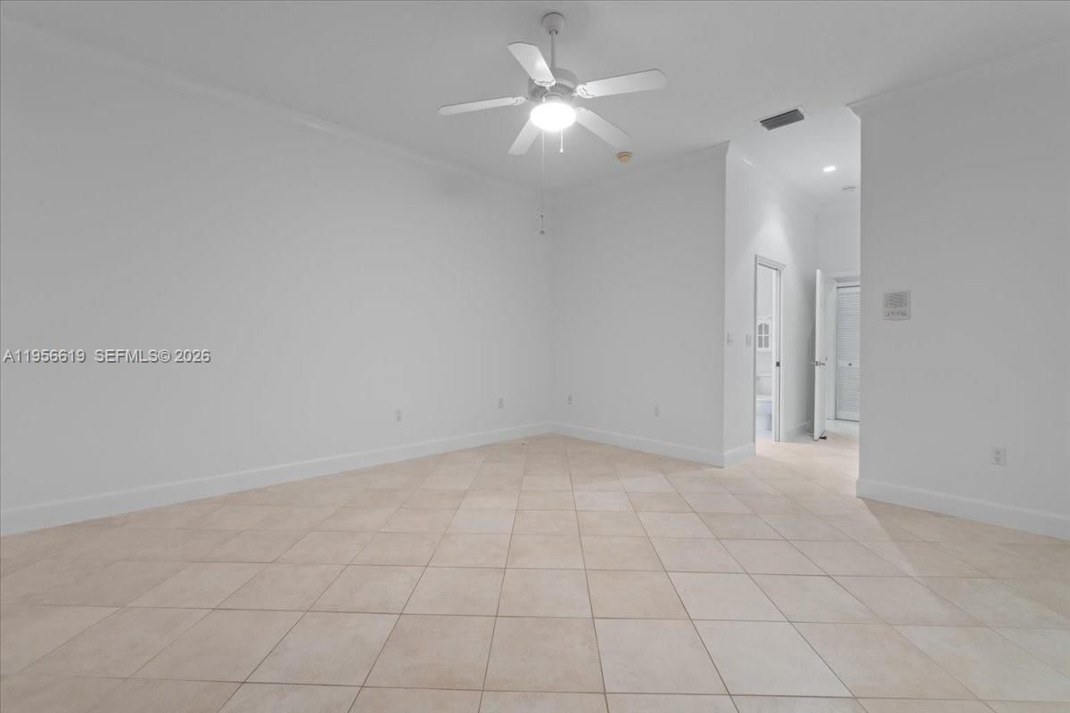 Real estate property located at 16640 86th Ct, Miami-dade, Eighth Addn To Royal Oaks, Miami Lakes, FL