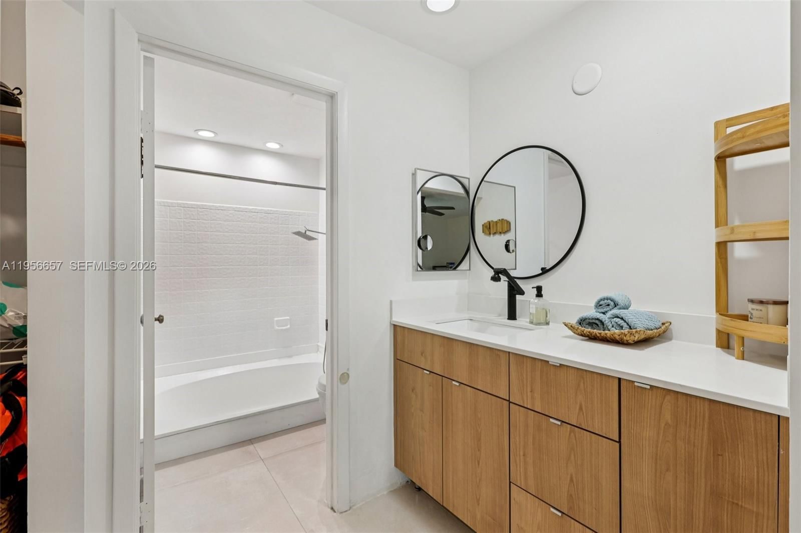 Real estate property located at 13408 113th Ter, Miami-dade, Crossings Twnhse Sec 1, Miami, FL