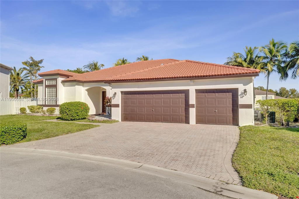 Real estate property located at 14621 35th St, Broward, Windsor Palms, Miramar, FL
