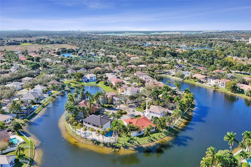Real estate property located at 14621 35th St, Broward, Windsor Palms, Miramar, FL
