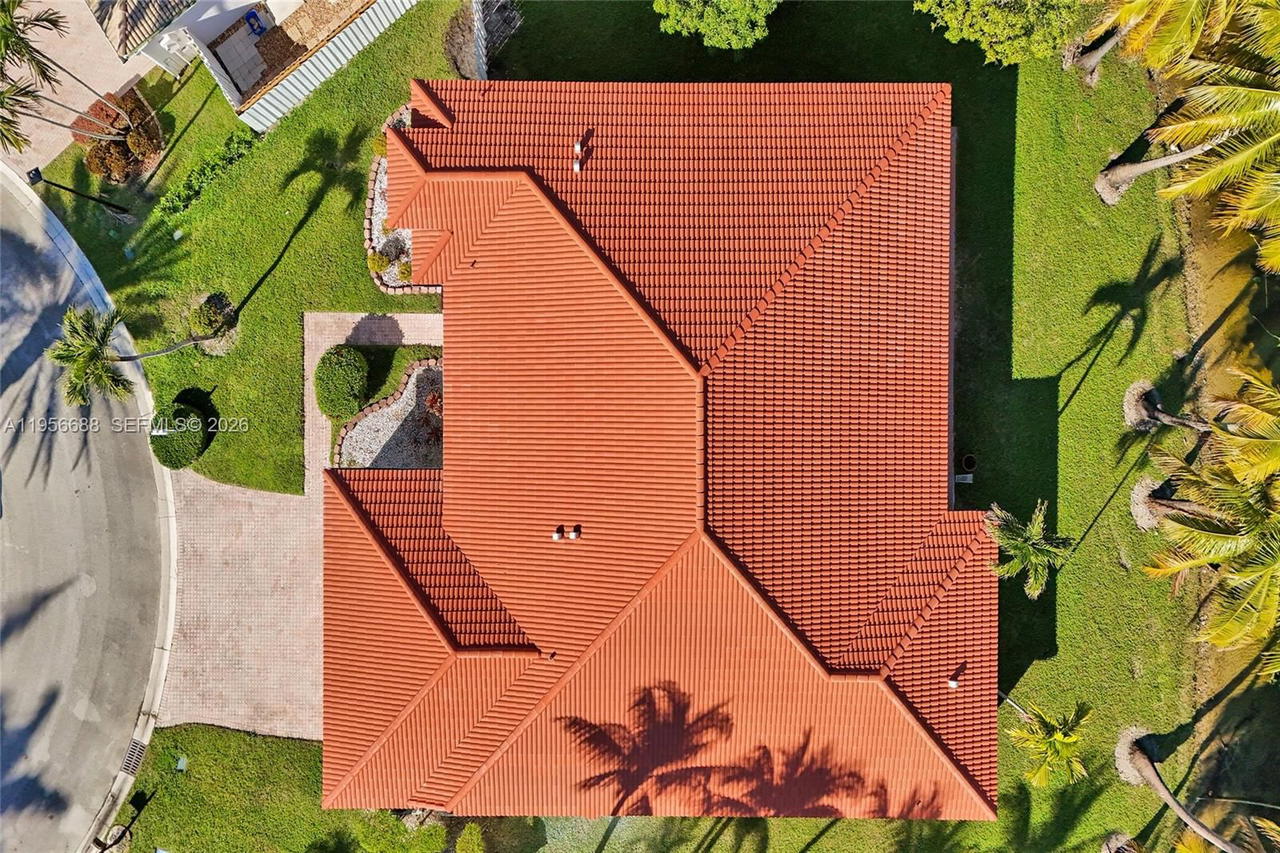 Real estate property located at 14621 35th St, Broward, Windsor Palms, Miramar, FL