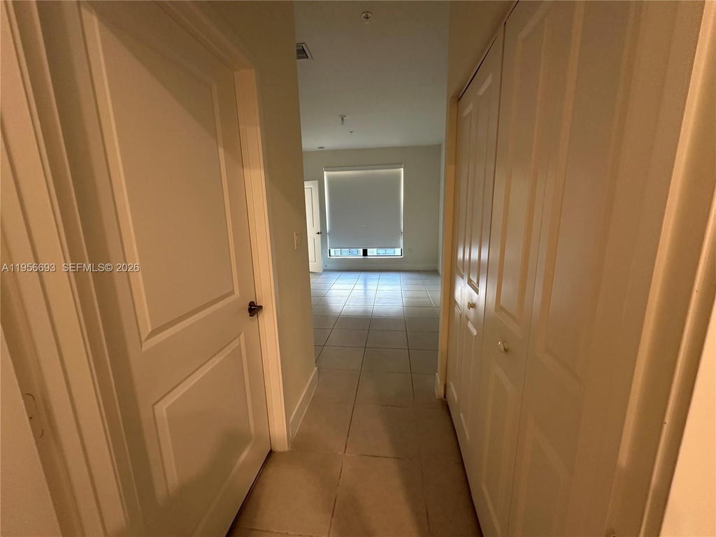 Real estate property located at 8265 41 st #402, Miami-dade, Downtown Doral South Phas, Doral, FL