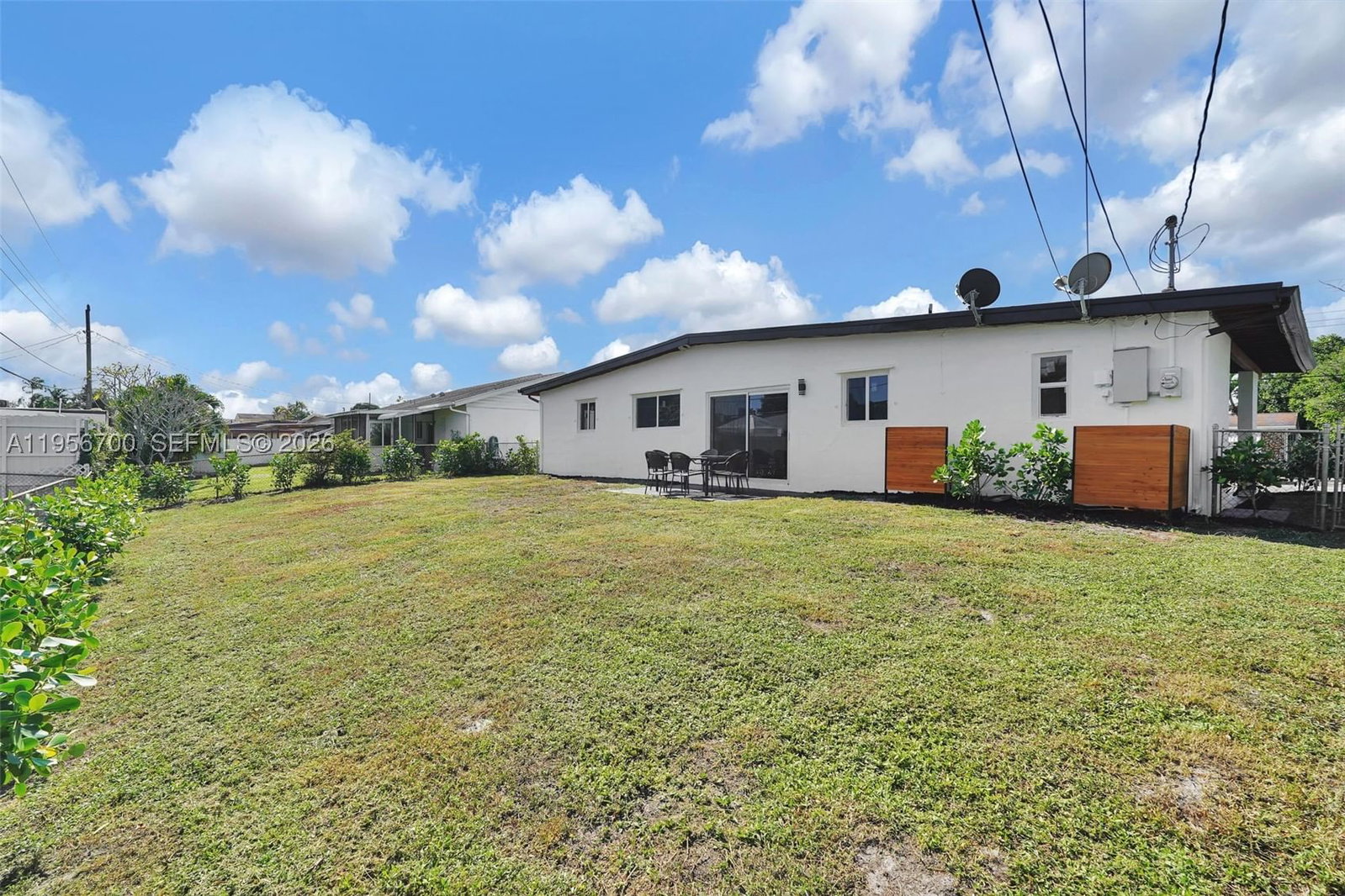 Real estate property located at 5730 54th Ter, Broward, Silver Lake, Davie, FL