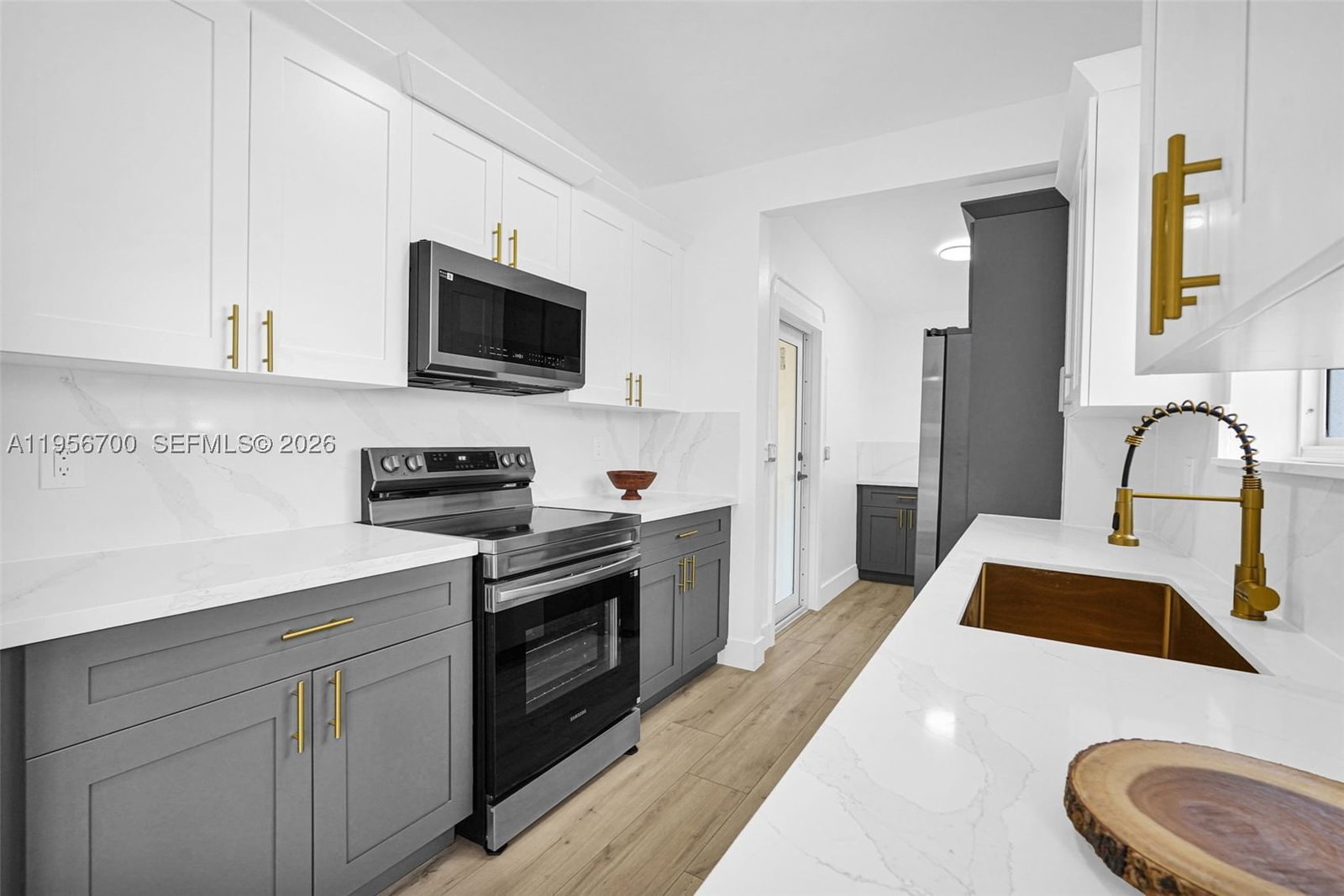 Real estate property located at 5730 54th Ter, Broward, Silver Lake, Davie, FL