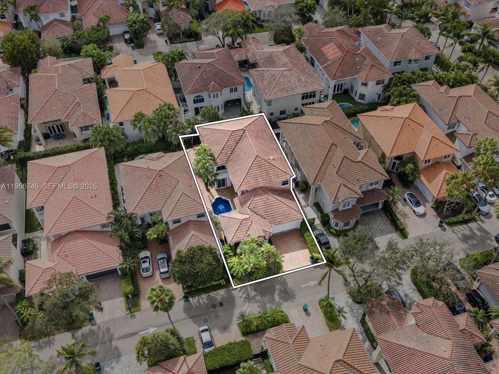 Real estate property located at 3960 194th Trl, Miami-dade, Golden Gate Estates & Mar, Sunny Isles Beach, FL