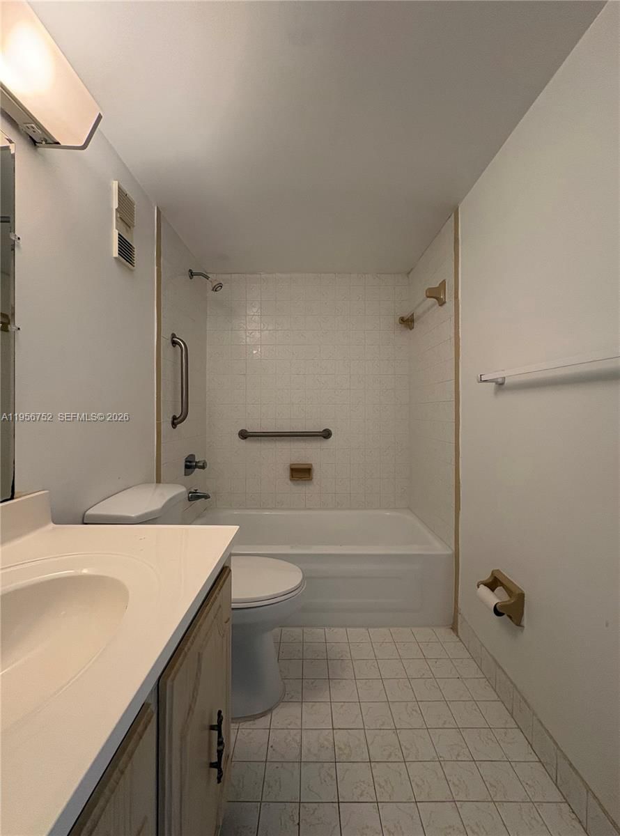 Real estate property located at 8950 8th Ave #312, Miami-dade, South Shore Condo, Miami, FL