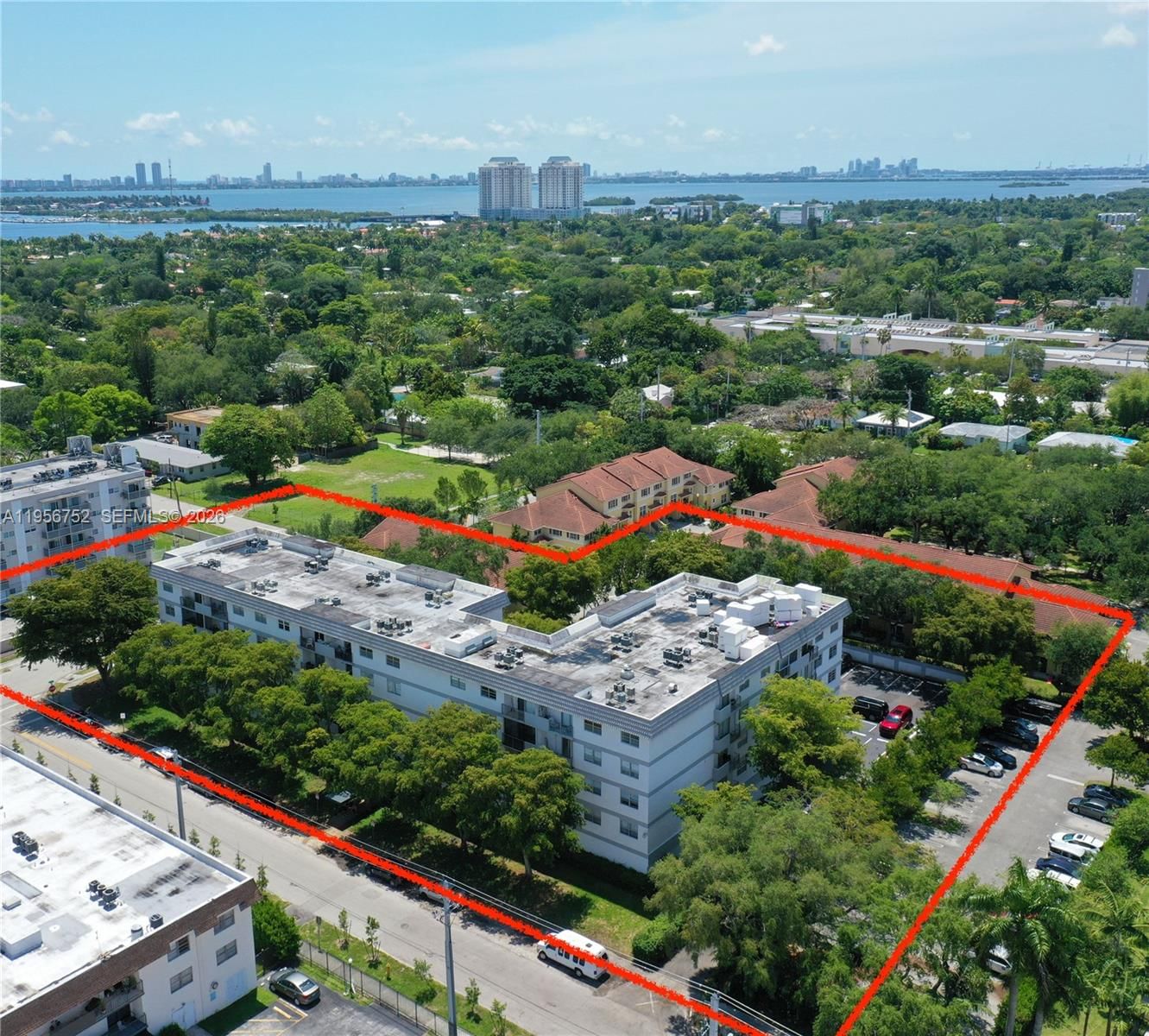 Real estate property located at 8950 8th Ave #312, Miami-dade, South Shore Condo, Miami, FL