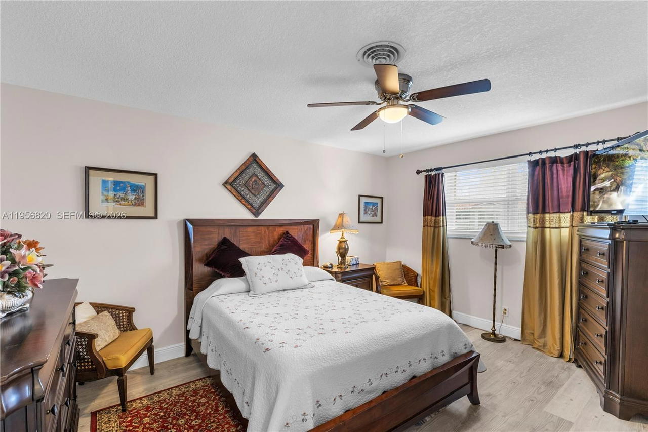 Real estate property located at 7185 Tropical Way, Broward, Hawthorne Village Inc Con, Plantation, FL