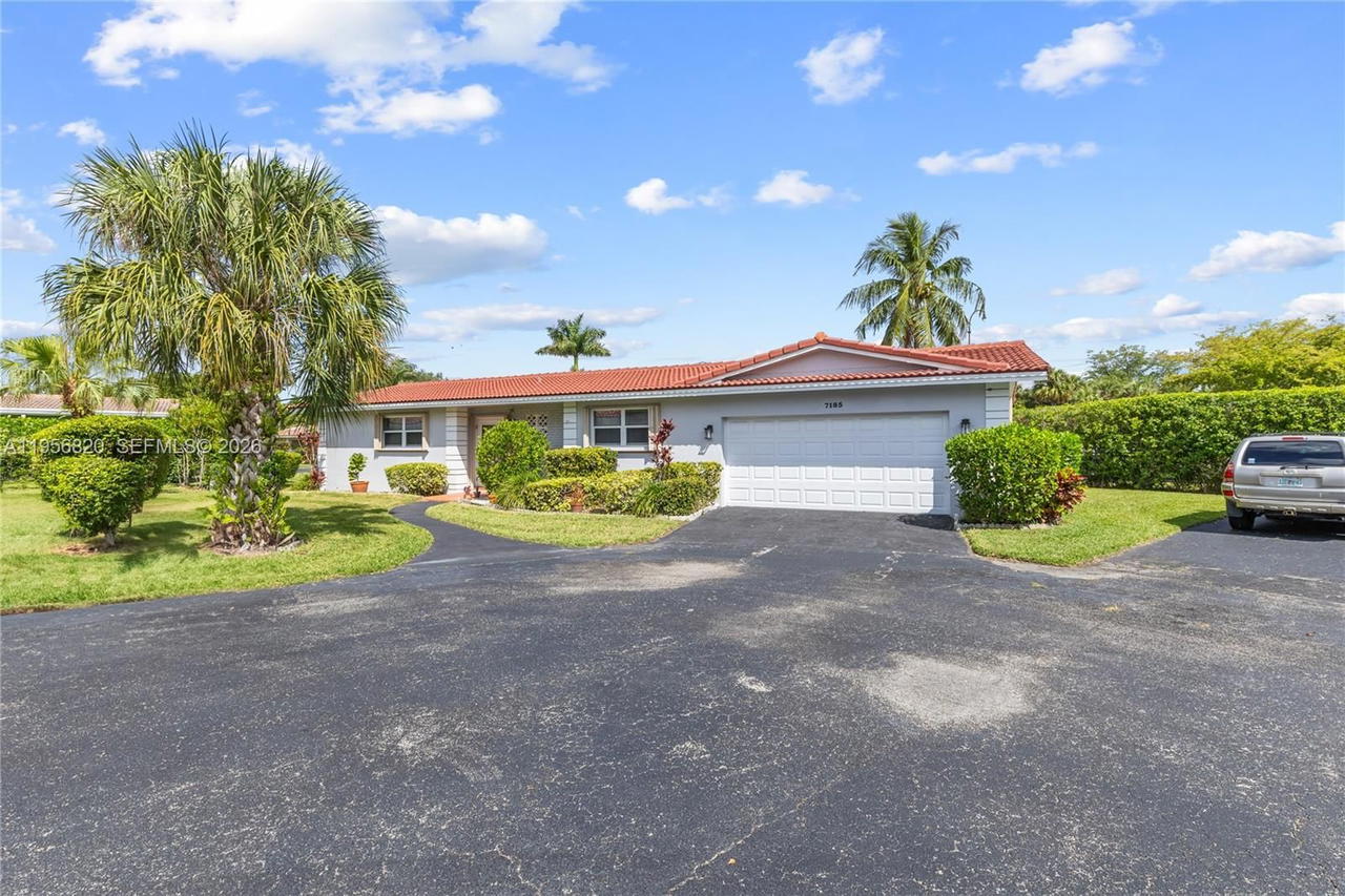 Real estate property located at 7185 Tropical Way, Broward, Hawthorne Village Inc Con, Plantation, FL