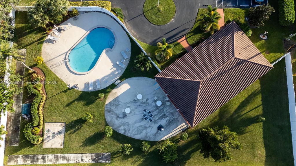 Real estate property located at 7185 Tropical Way, Broward, Hawthorne Village Inc Con, Plantation, FL