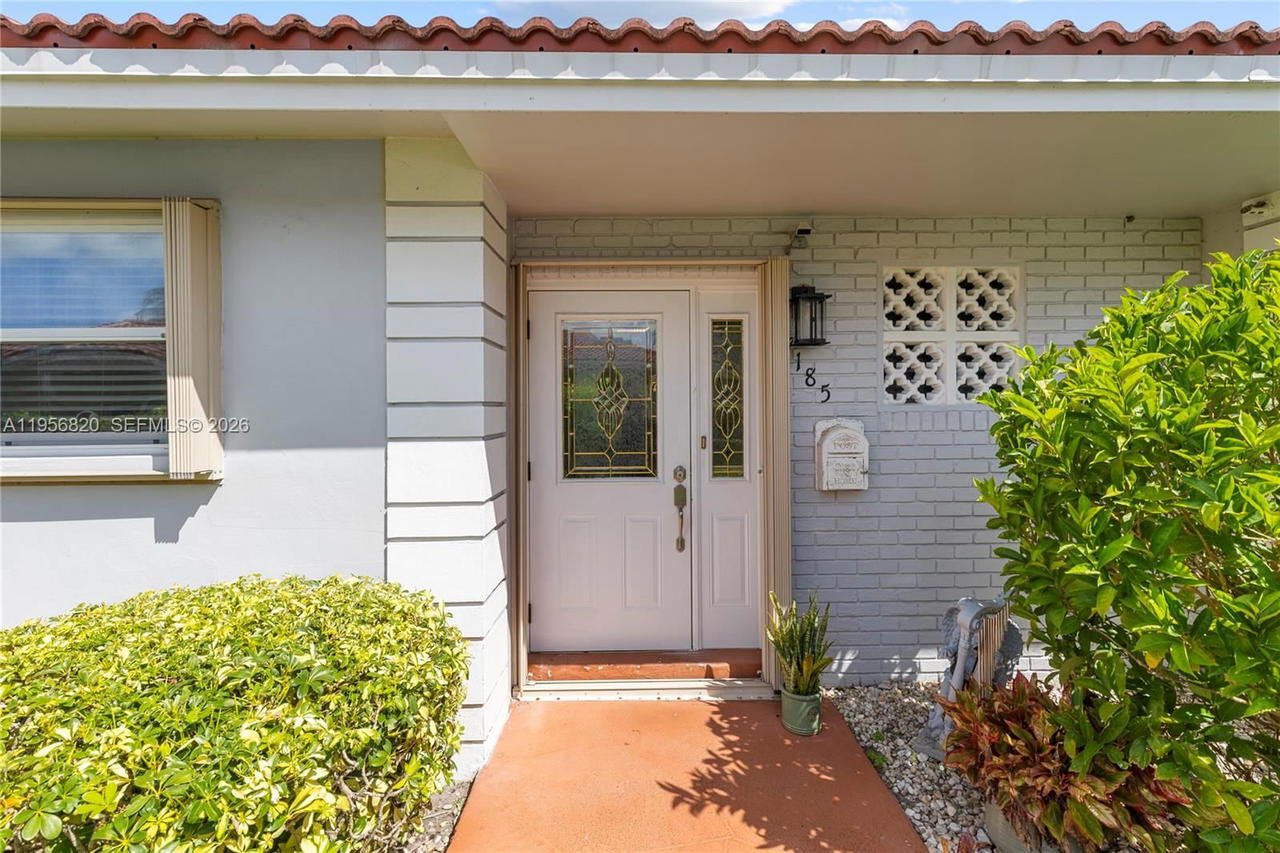 Real estate property located at 7185 Tropical Way, Broward, Hawthorne Village Inc Con, Plantation, FL